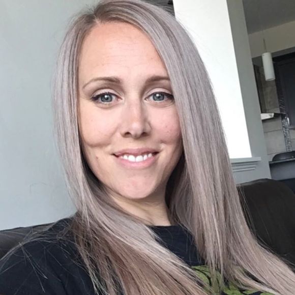 Meet your Posher, Dana - Picture 1 of 1